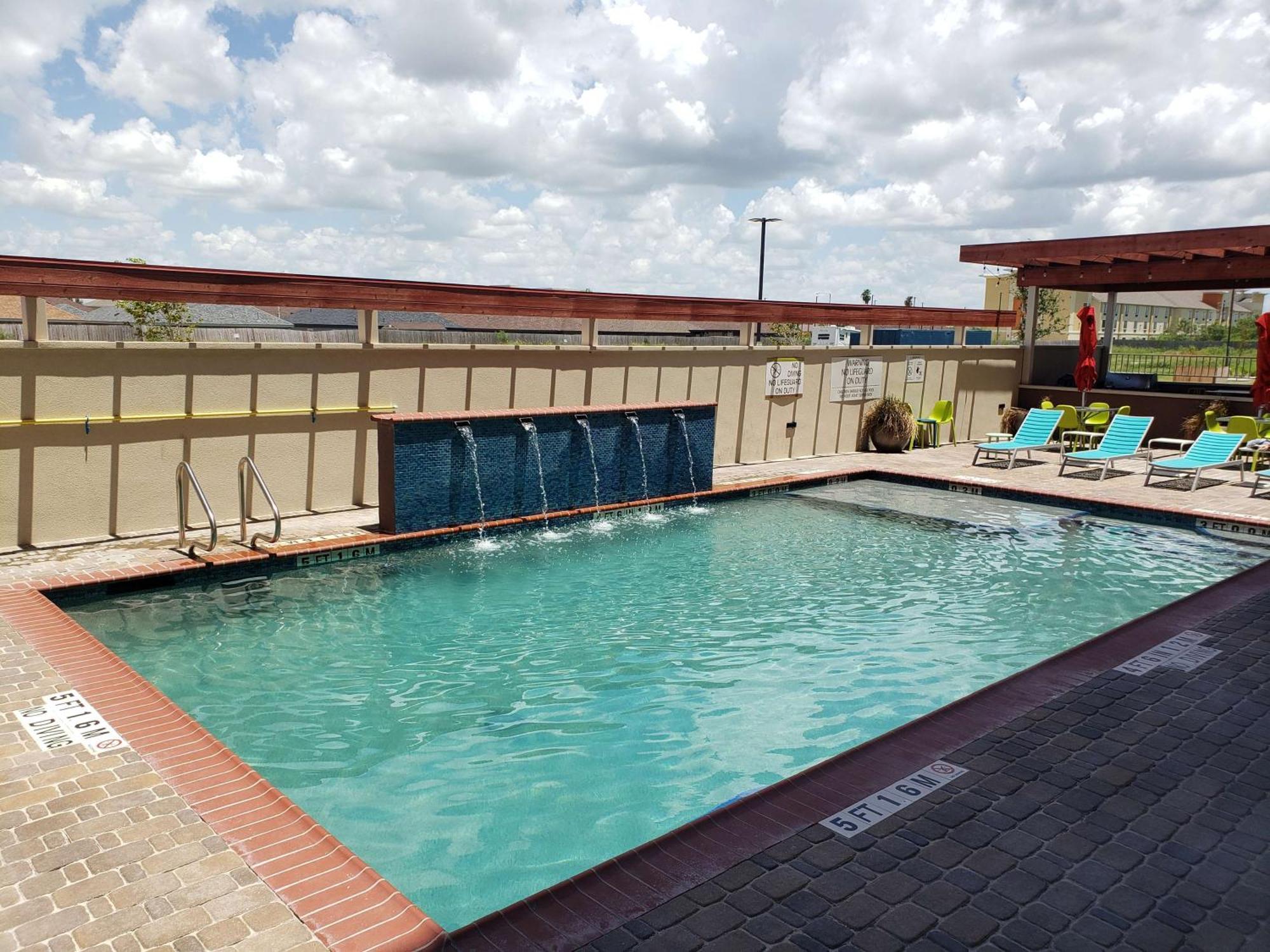 Home2 Suites By Hilton Edinburg Extérieur photo